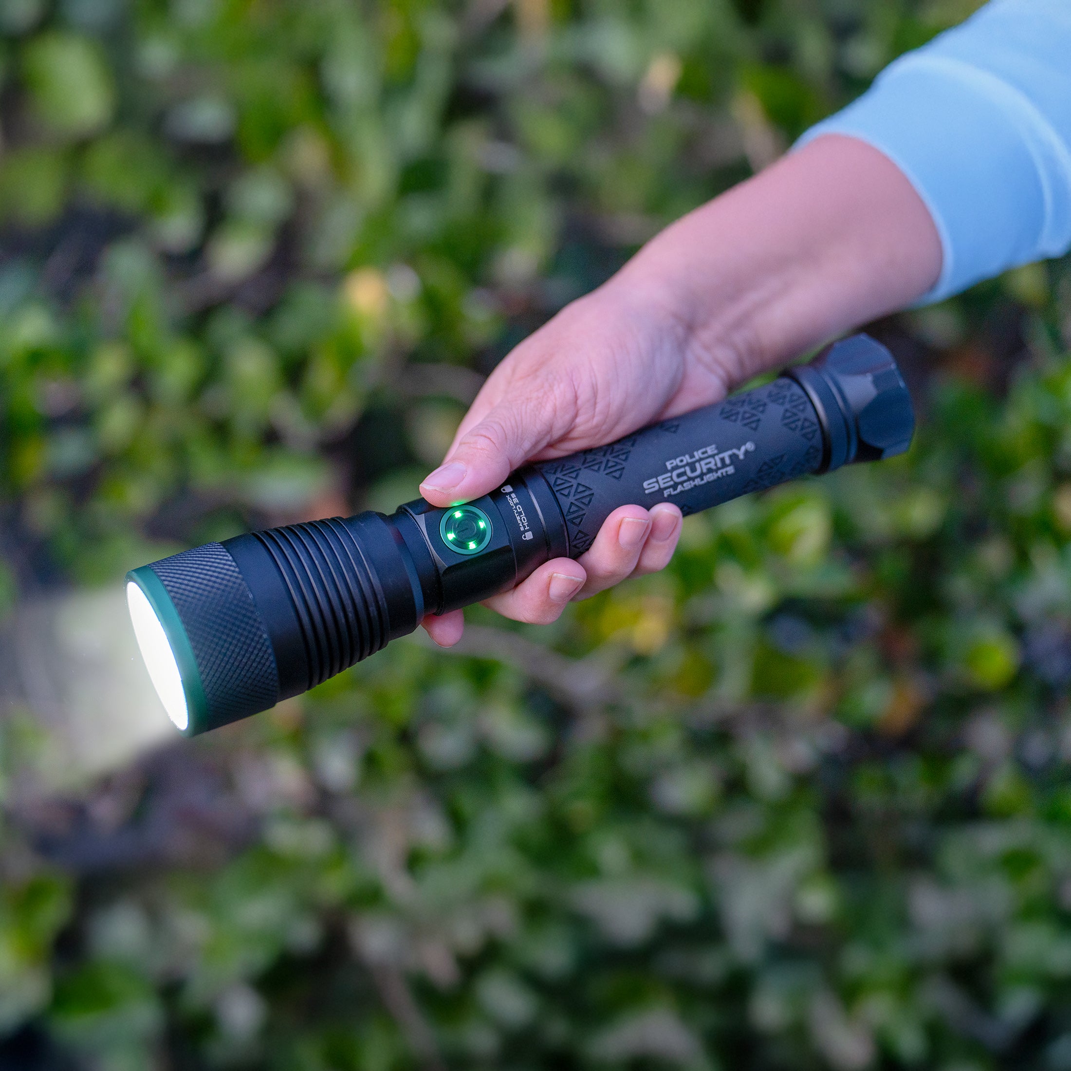 SKYLAR-R 4500 LUMEN RECHARGEABLE FLASHLIGHT