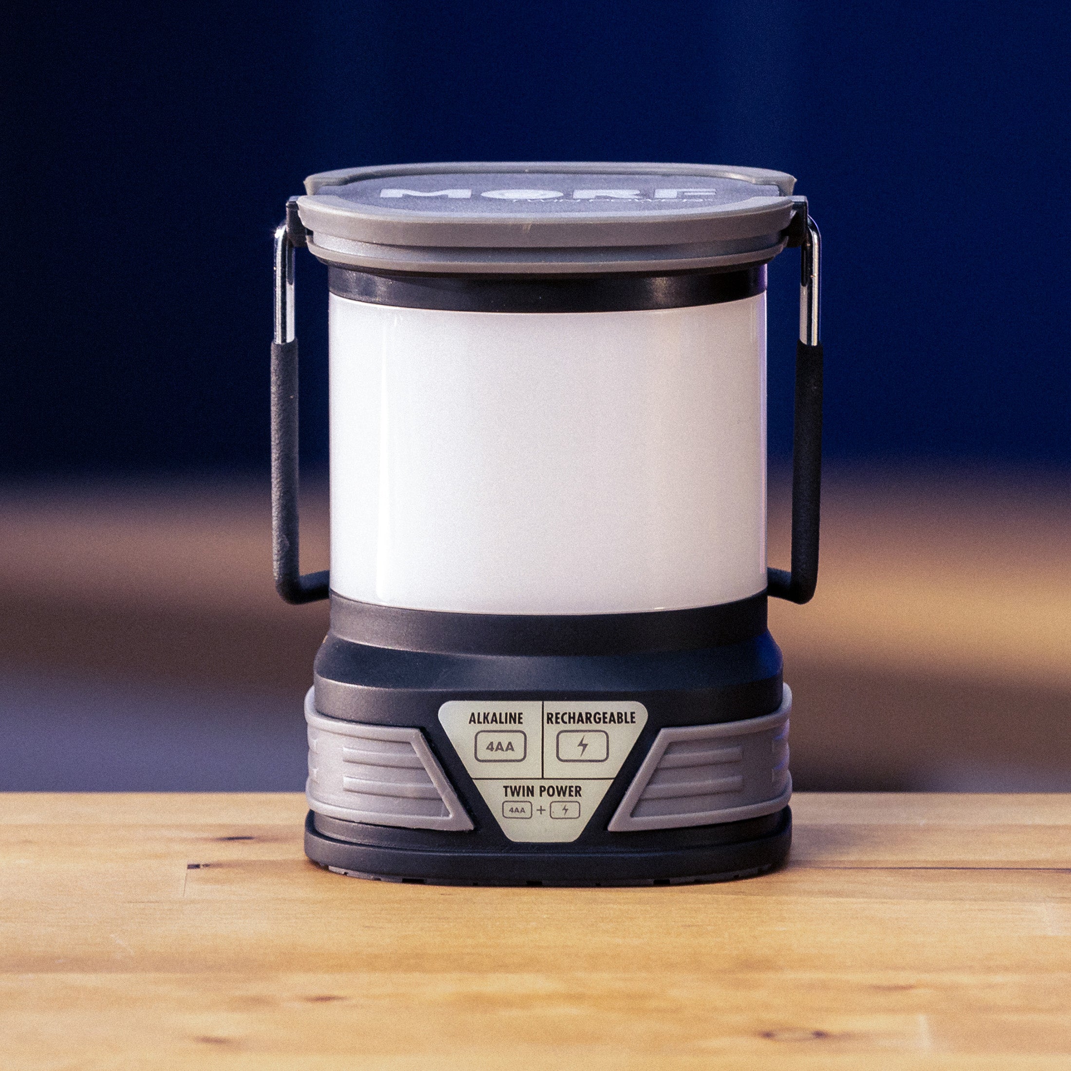 TWIN POWER 520 LUMEN LED LANTERN