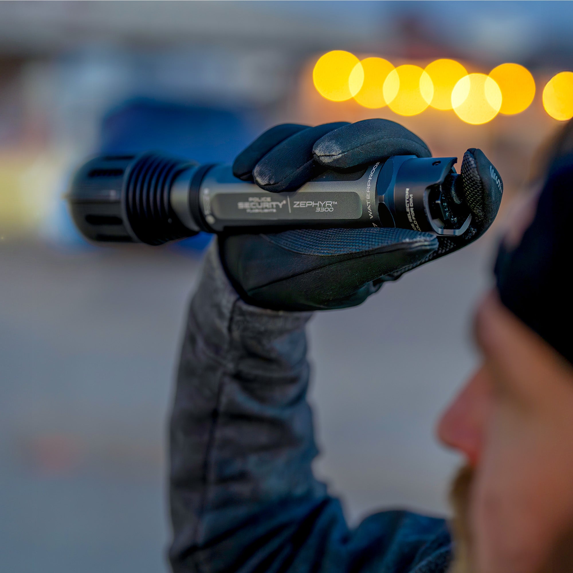 ZEPHYR 3300 LUMEN ALKALINE FLASHLIGHT