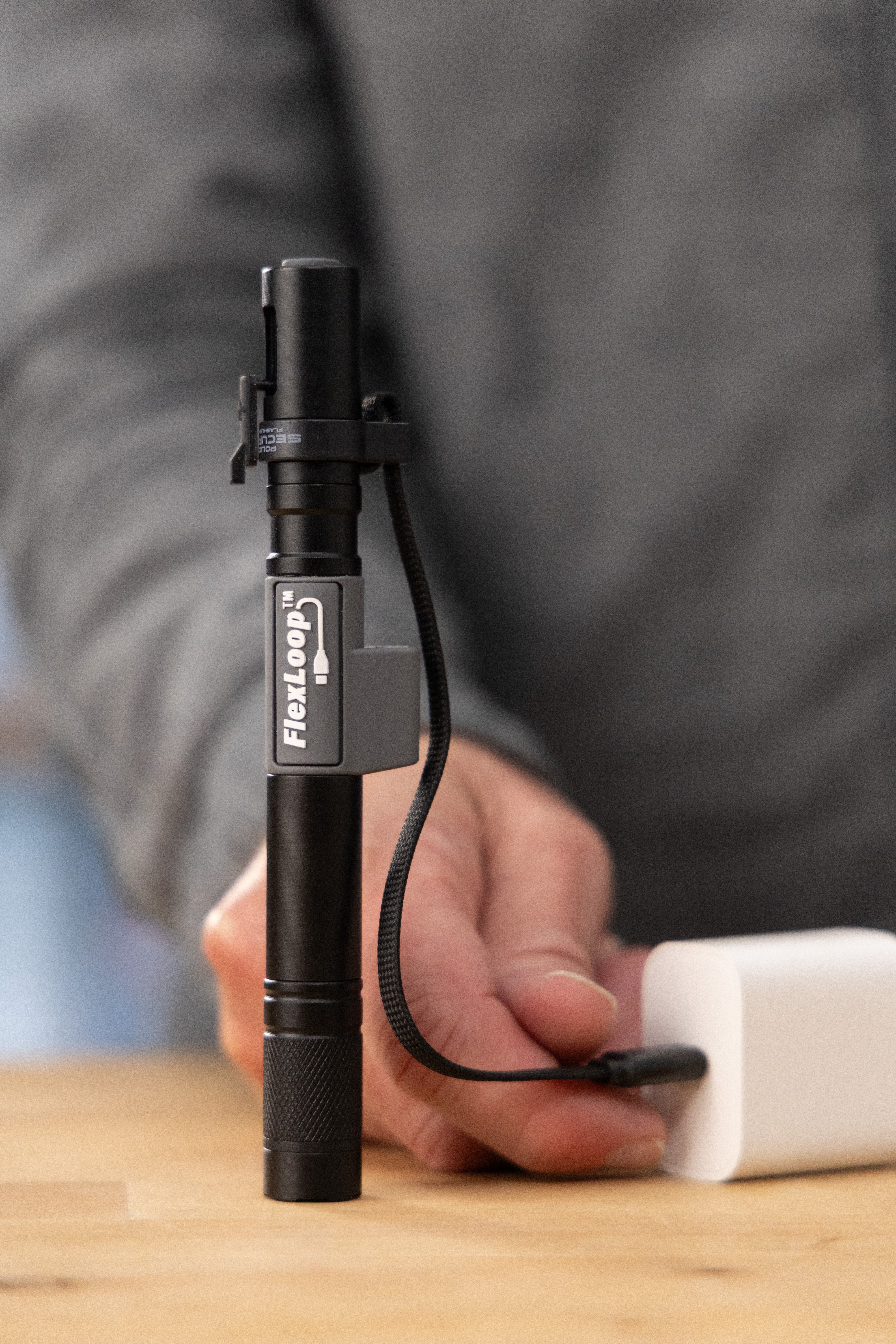 FLEXLOOP R 550 LUMEN FLASHLIGHT